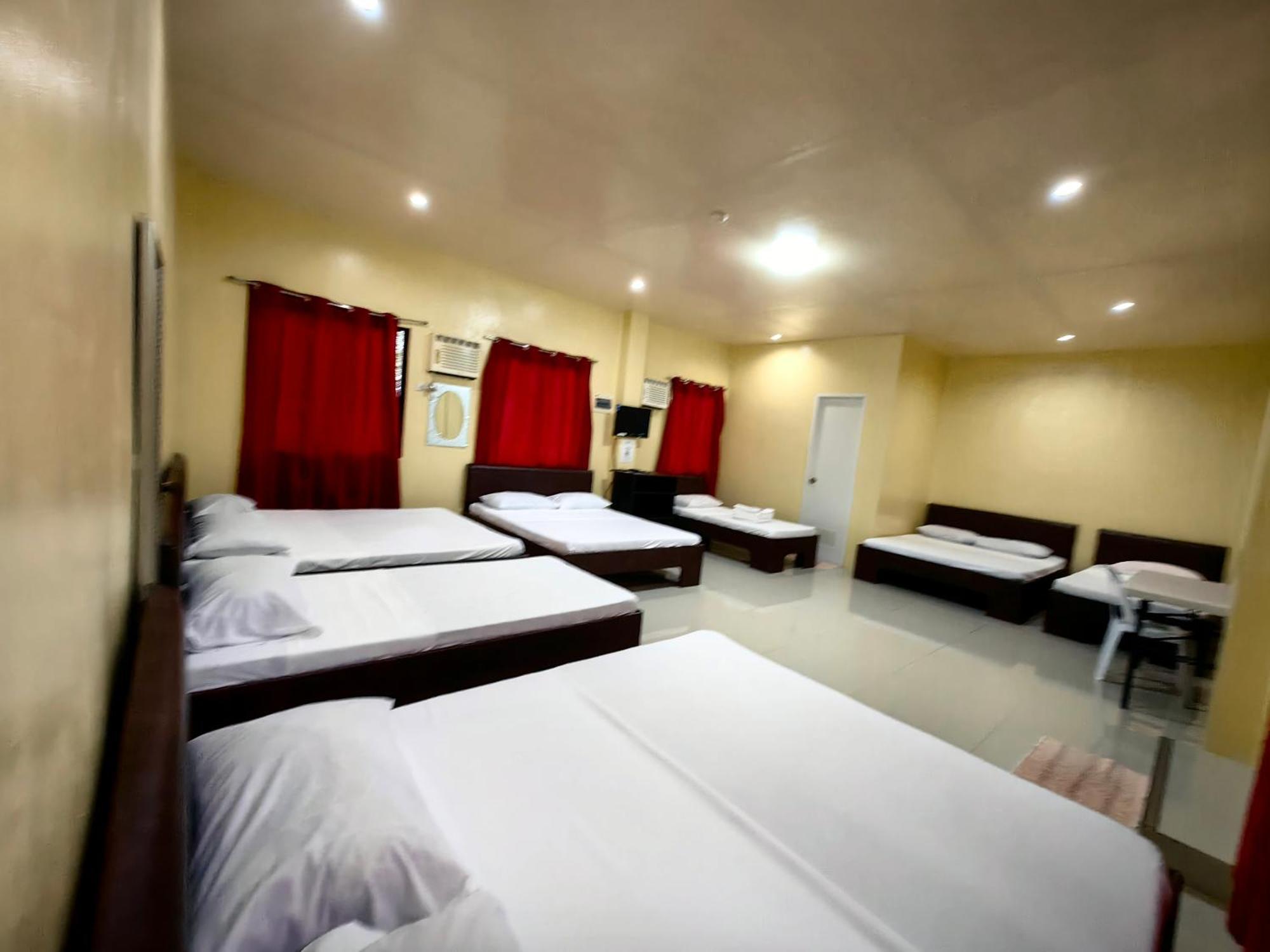 Lagnason'S Place Oslob Exterior photo