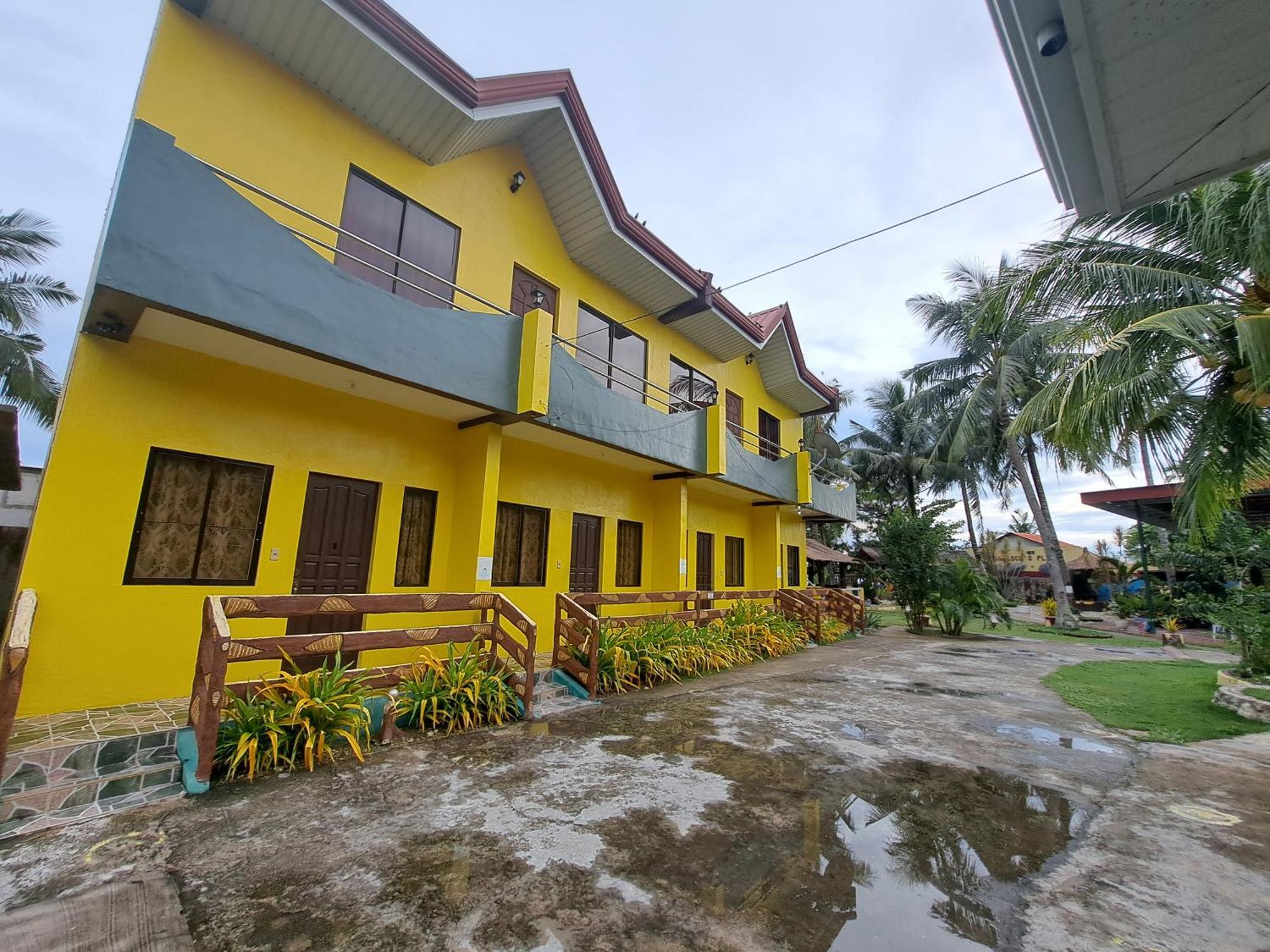 Lagnason'S Place Oslob Exterior photo